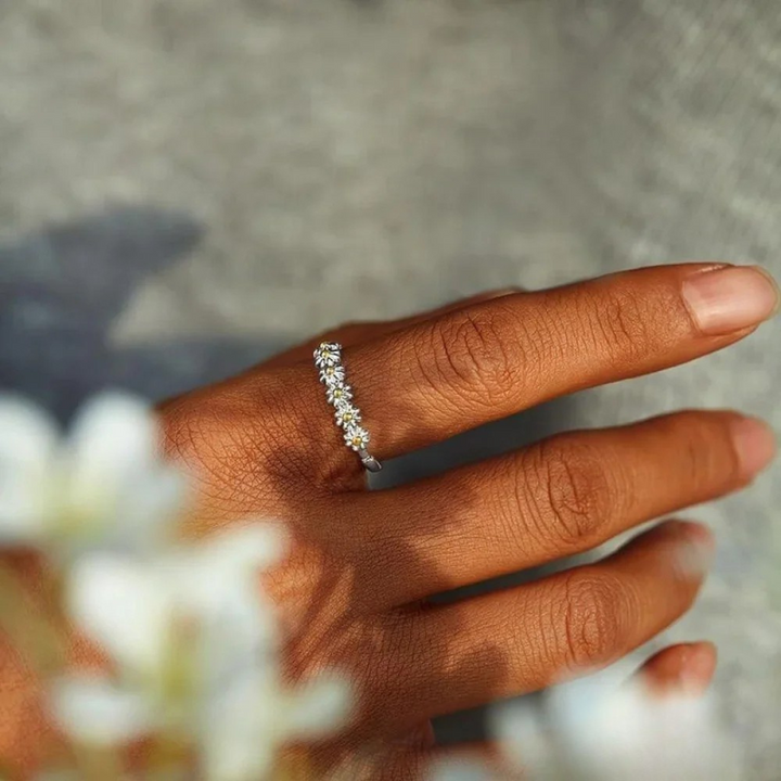 Bague Margriet en argent adjustable et émaillée à la main